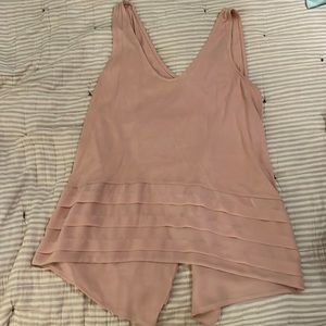 Banana Republic tank top,with stylish design at the bottom. Excellent condition